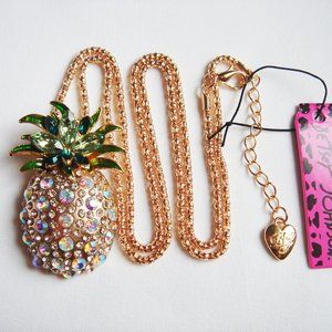 NWT BETSEY JOHNSON   PINEAPPLE NECKLACE